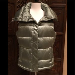 💚 TALBOTS PUFFER VEST PMEDIUM